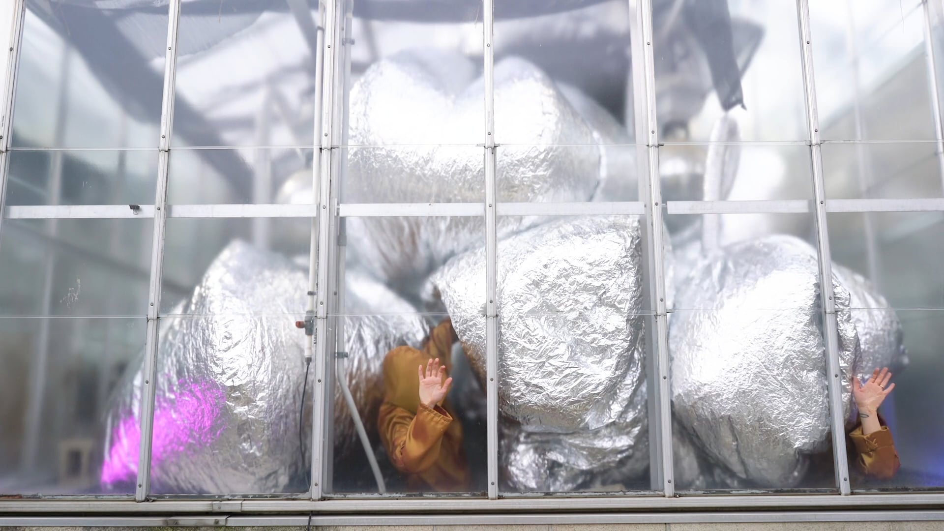 TENDING BREADTH, Performance art film