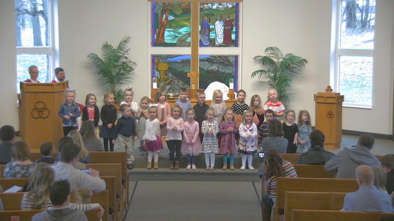Preschool Choir singing on November 10, 2019