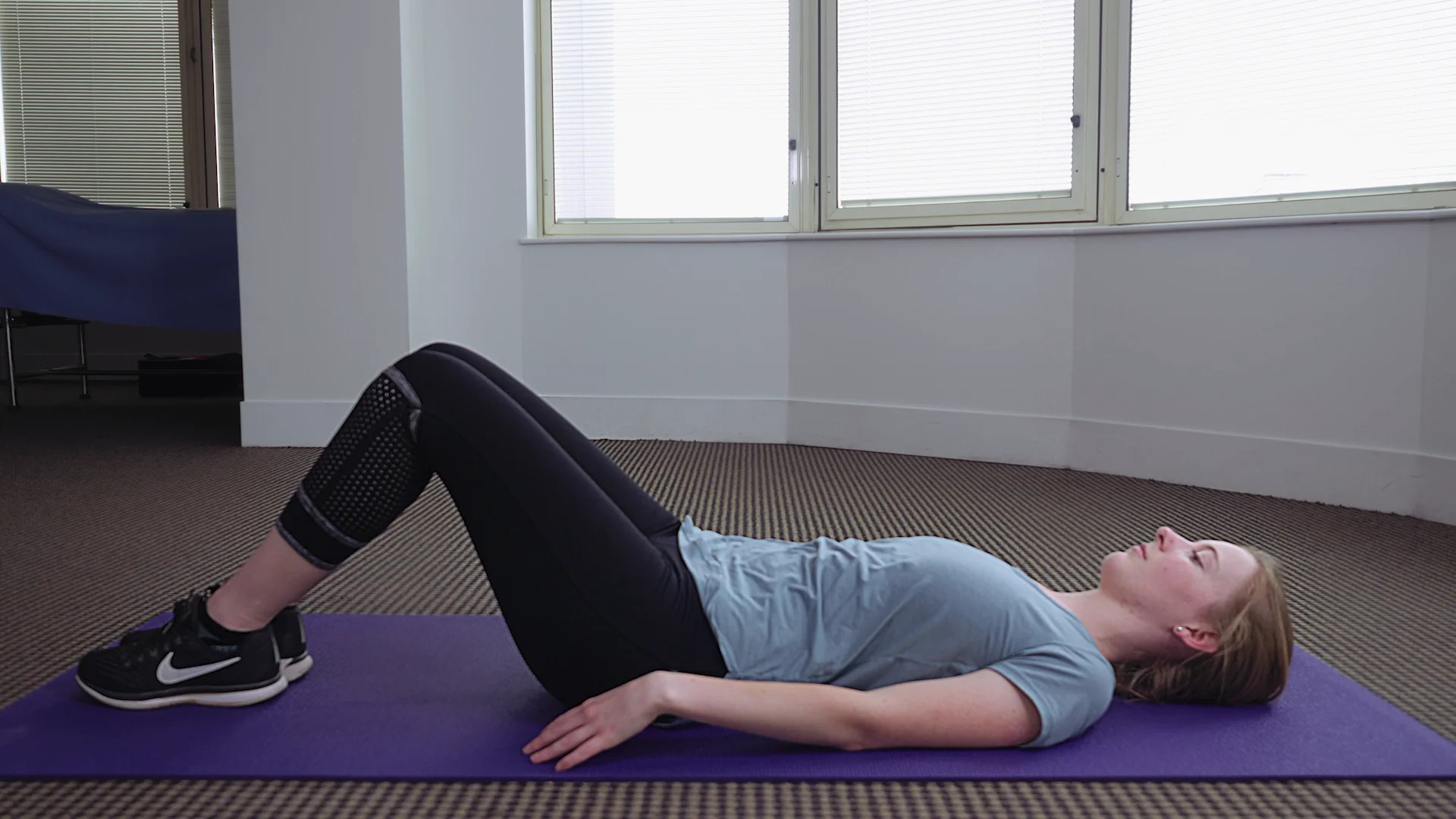 041 - Lumbar rotation stretch - V3 on Vimeo