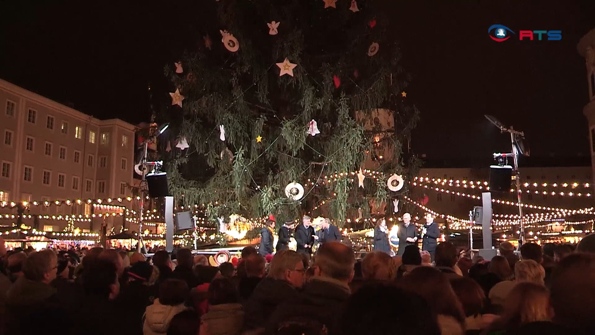 der-salzburger-christkindlmarkt-oeffnet-seine-pforten