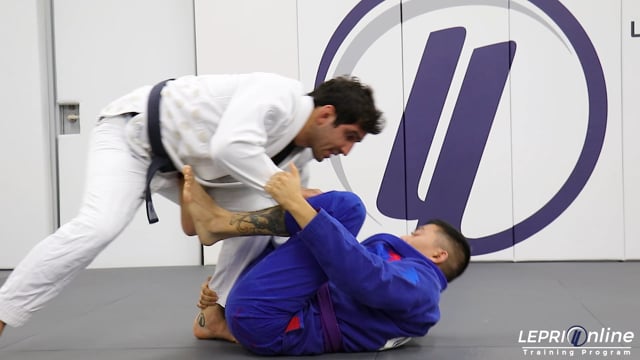 De La Riva Defense to Knee Cut Pass with Knee Shield to Side Control