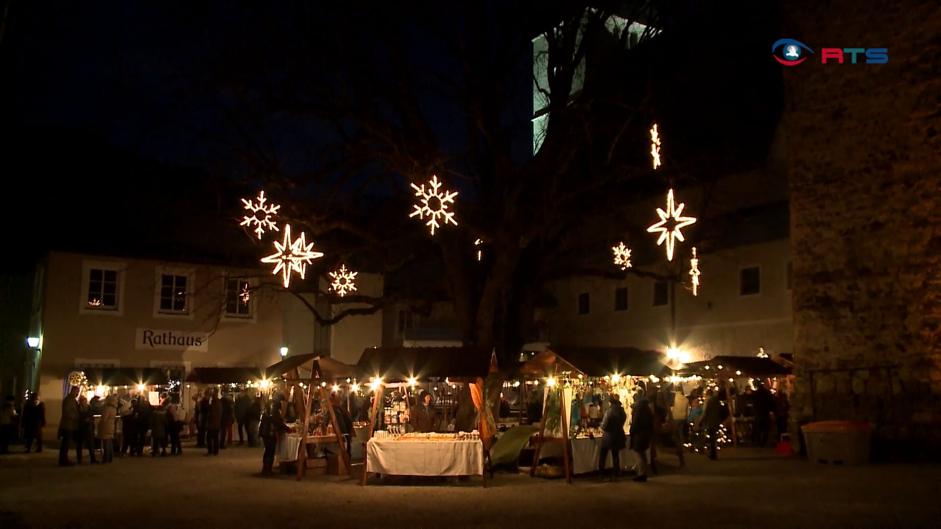 so-wias-ba-ins-da-brauch-is-viel-brauchtum-am-bischofshofener-adventmarkt