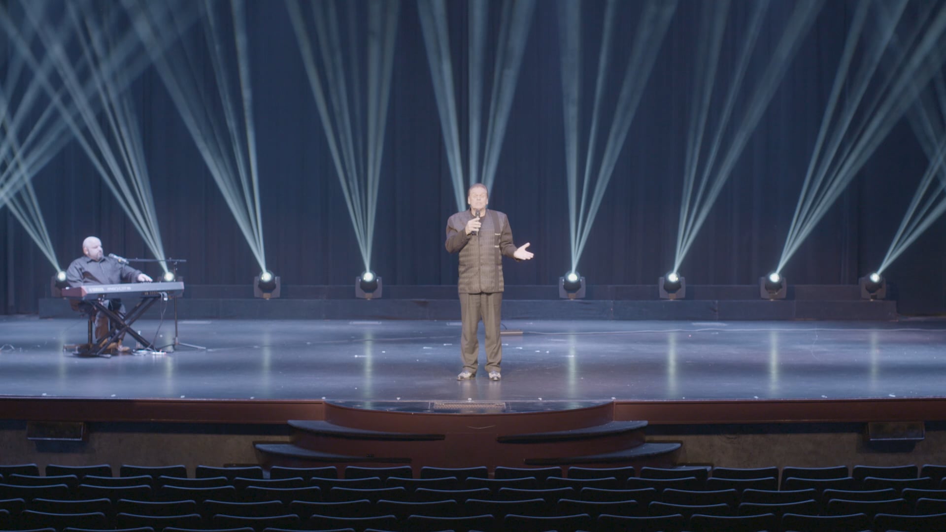 Full Cut of "Ethan Tate's Branson, Missouri"
Filmed in January 2019, performances took place inside the Mickey Gilley Theater in Branson, Missouri, and was screened at ArtCenter on 10 December, 2019. 
