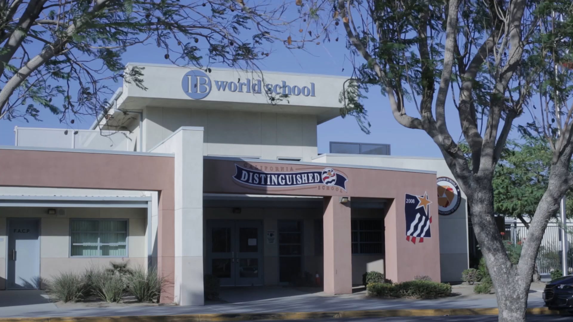 Dessert Sands Unified School District and Airtame on Vimeo