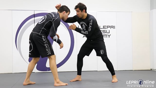 Duck Under to Knee Cut Pass