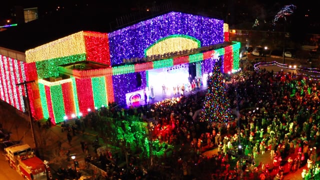 WATCH: Flyover Of Fort Lee's 400,000-Christmas Lights Display | Fort Lee,  NJ Patch