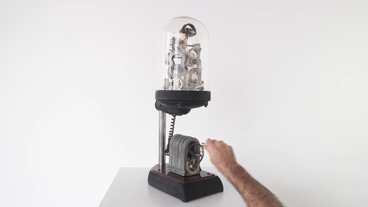 De-Generate in motion