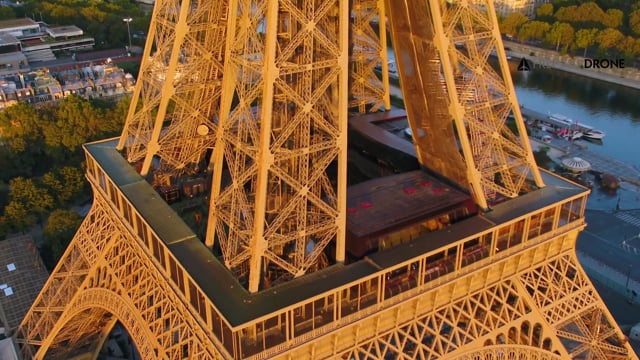 Drone Paris - Tour Eiffel
