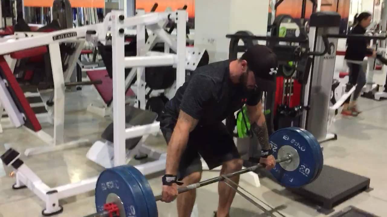 Sweeping Roy Deadlift w/ band on Vimeo