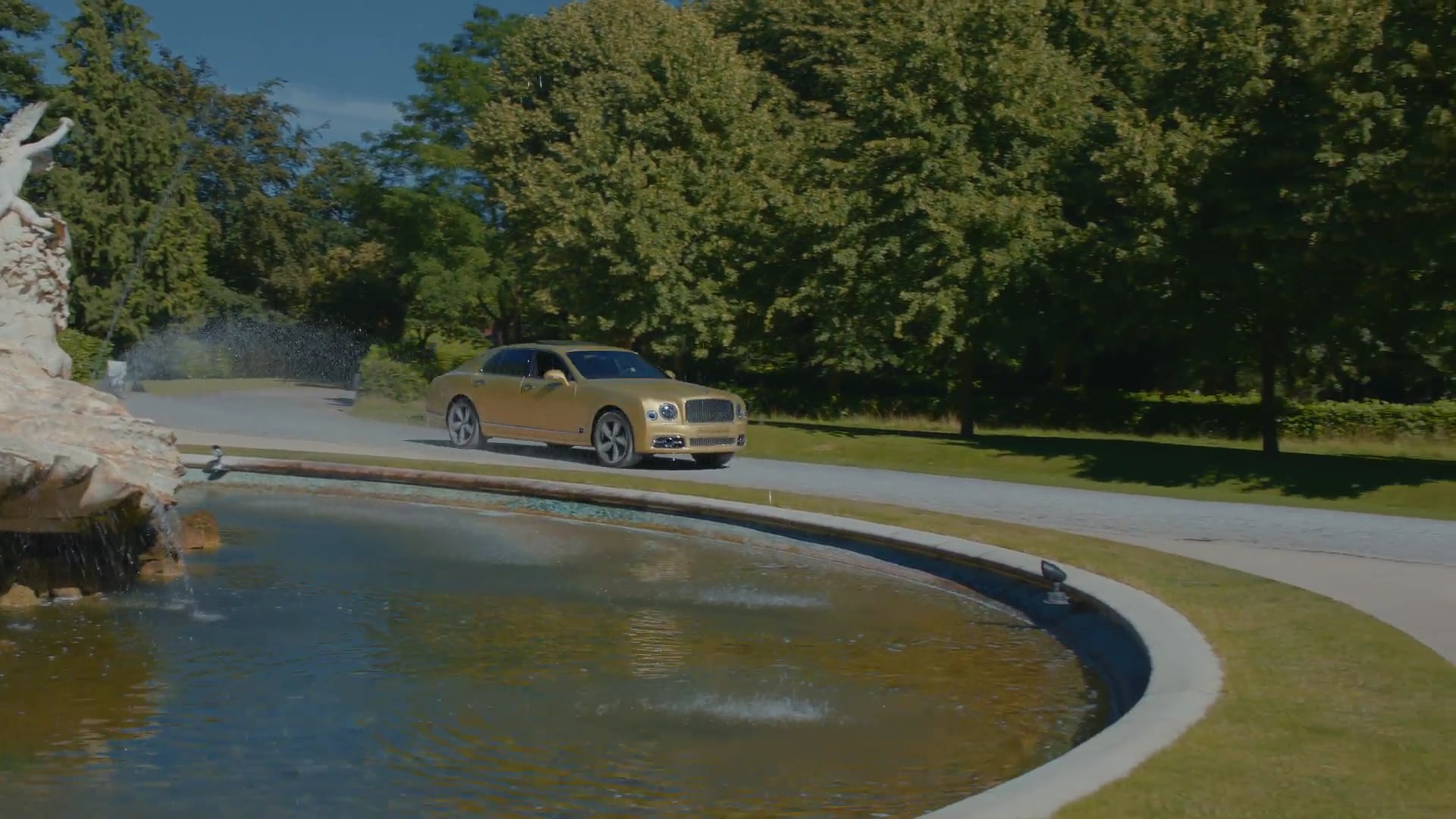 Essence- Bentley advert