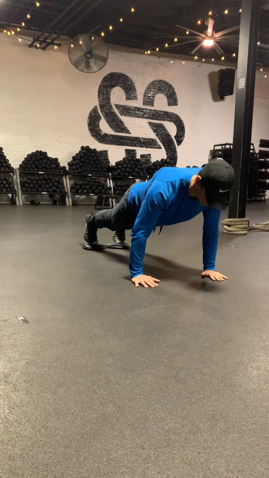 Glider Pushup + Double Knee Drive on Vimeo