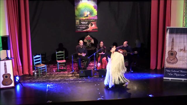 Aurora Carballo, Santiago Lara y Mercedes Cortes - baile Villancico