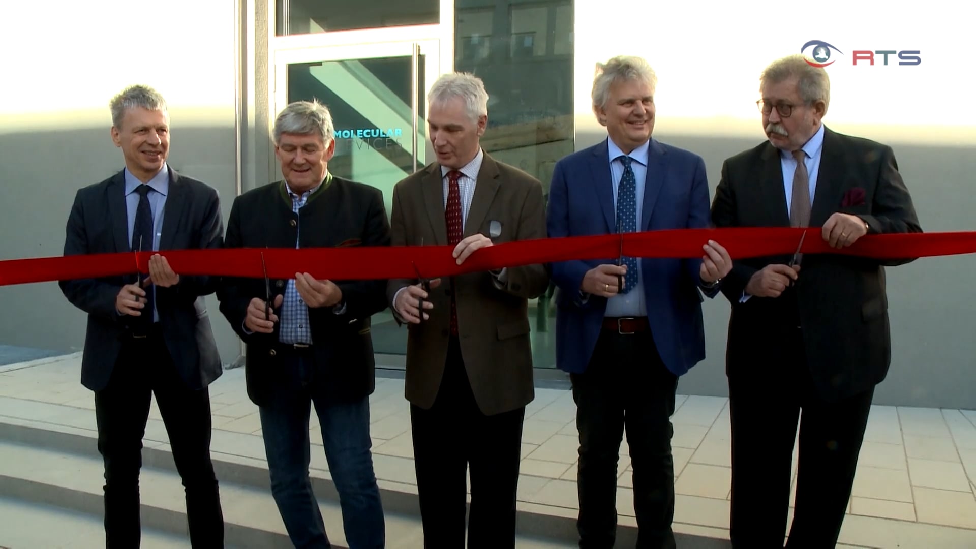 us-firma-molecular-devices-eroeffnet-standort-im-wissenspark-in-puch-urstein