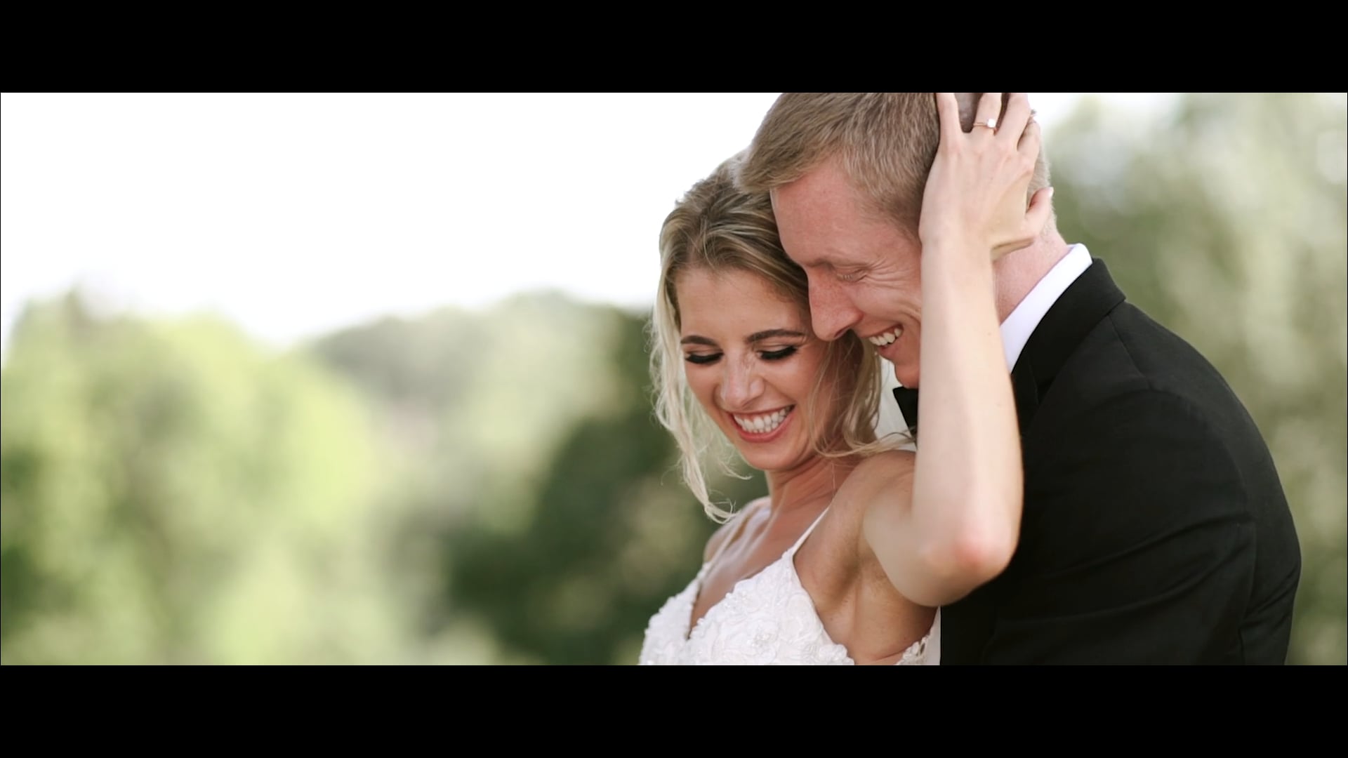 Travis and Mollie | The Highlight | St. Joesph, Missouri