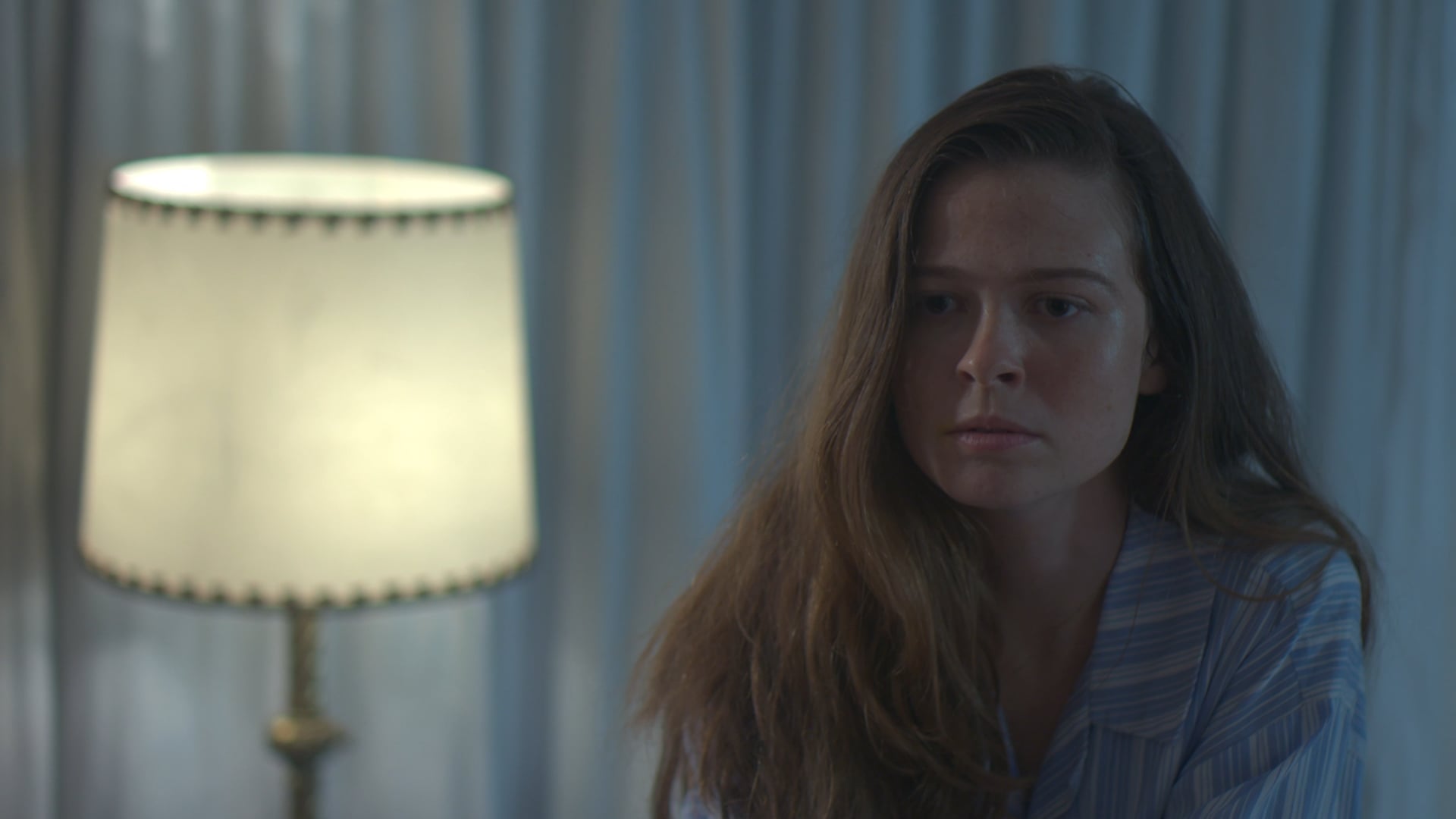 TRAILER_PORTUGUES - FORA DO DOMINIO