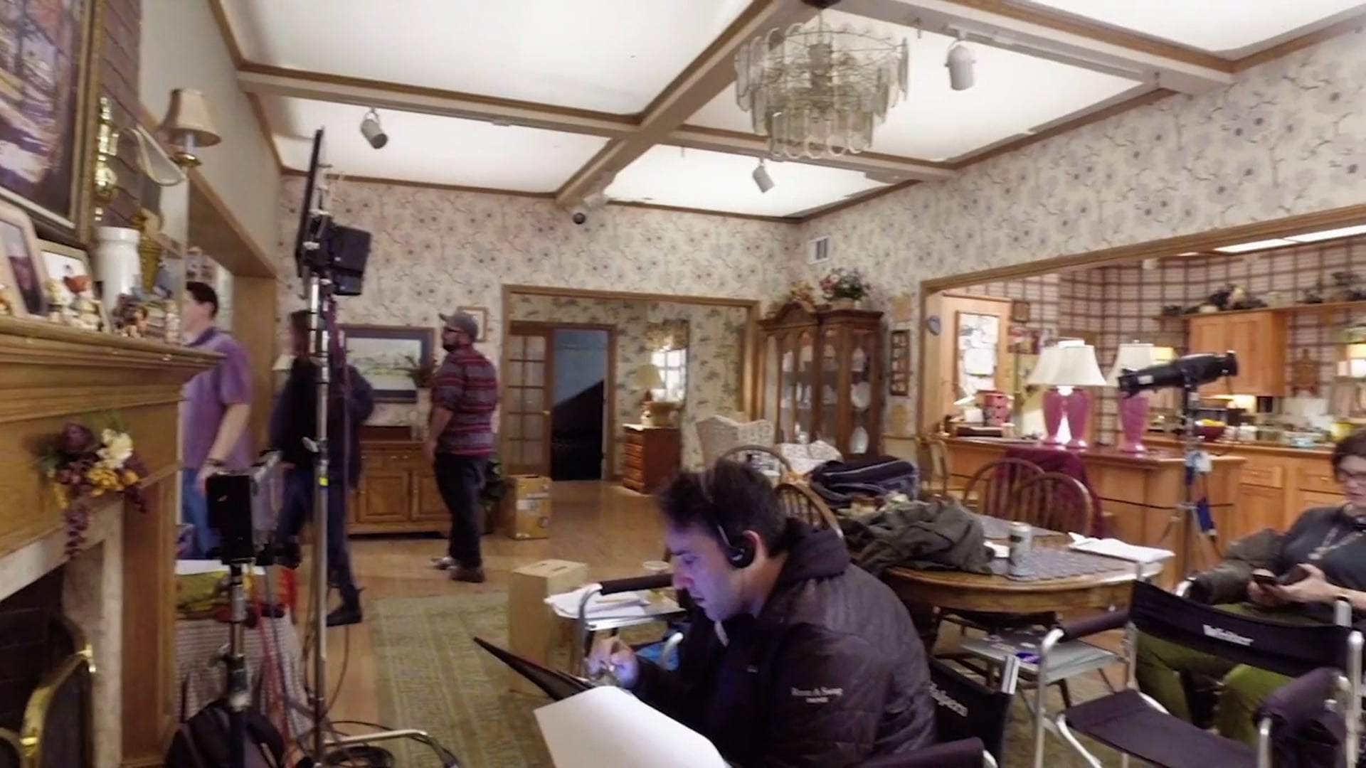 THE GOLDBERGS | "Follow Me" Set Tour