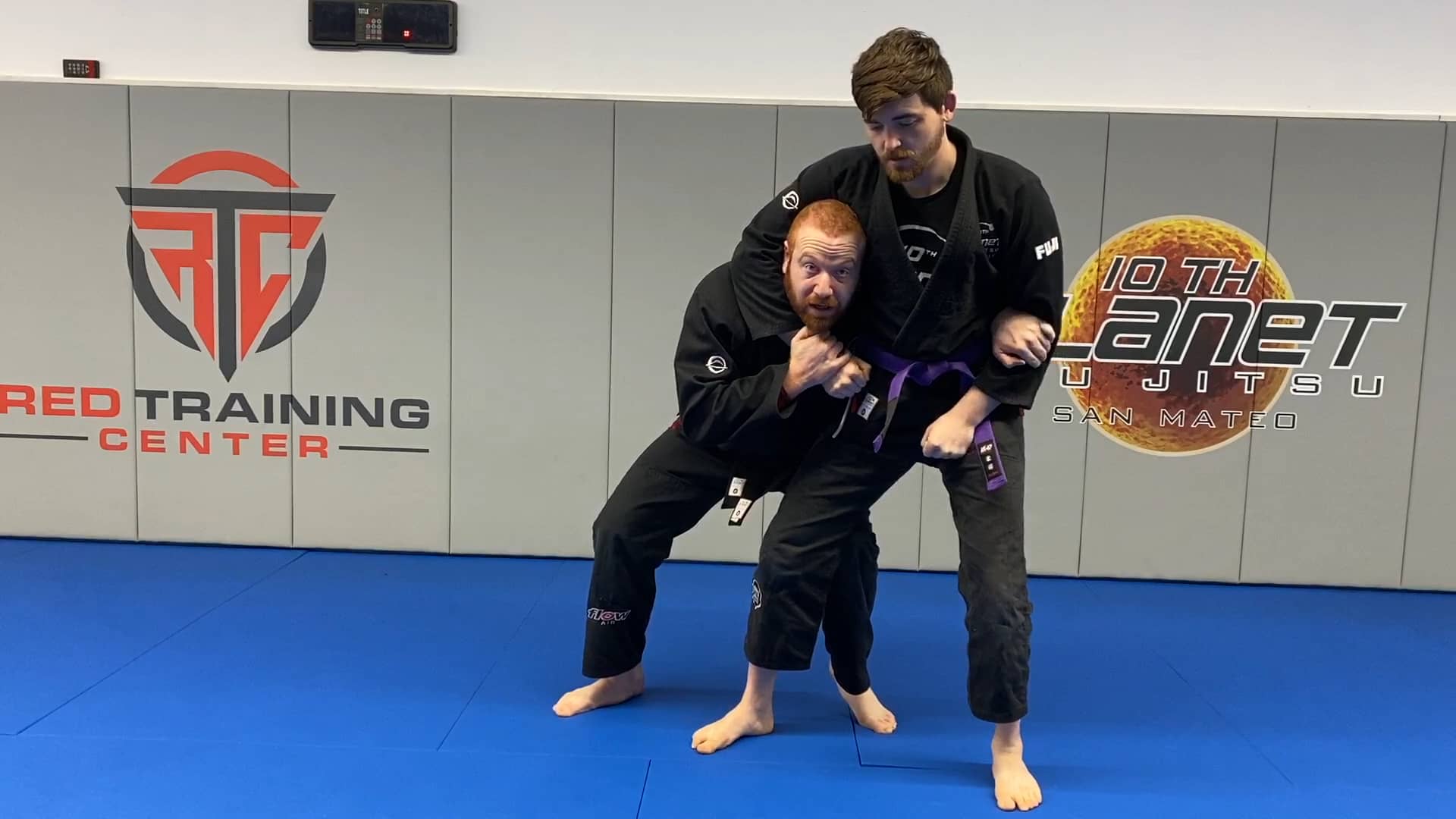 Bully Headlock Defense on Vimeo