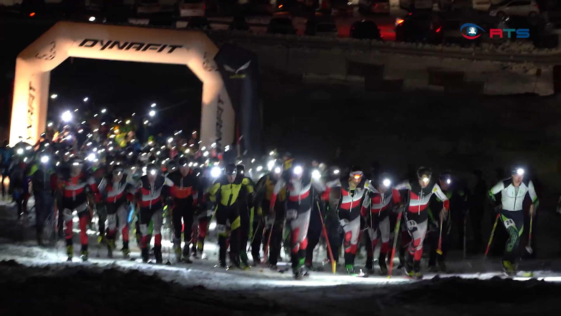 nationalteam-der-skibergsteiger-matche-sich-beim-6-asitz-skitour-race