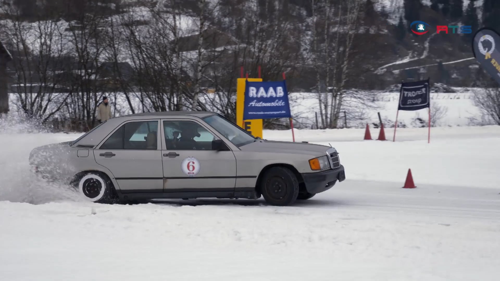 old-und-youngtimer-beim-4-stunden-eis-classica-marathon-in-st-michael