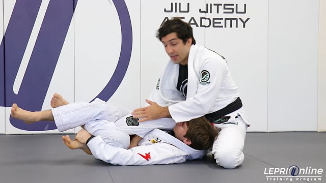 Berimbolo Escape Variation to Knee Cut to Mount