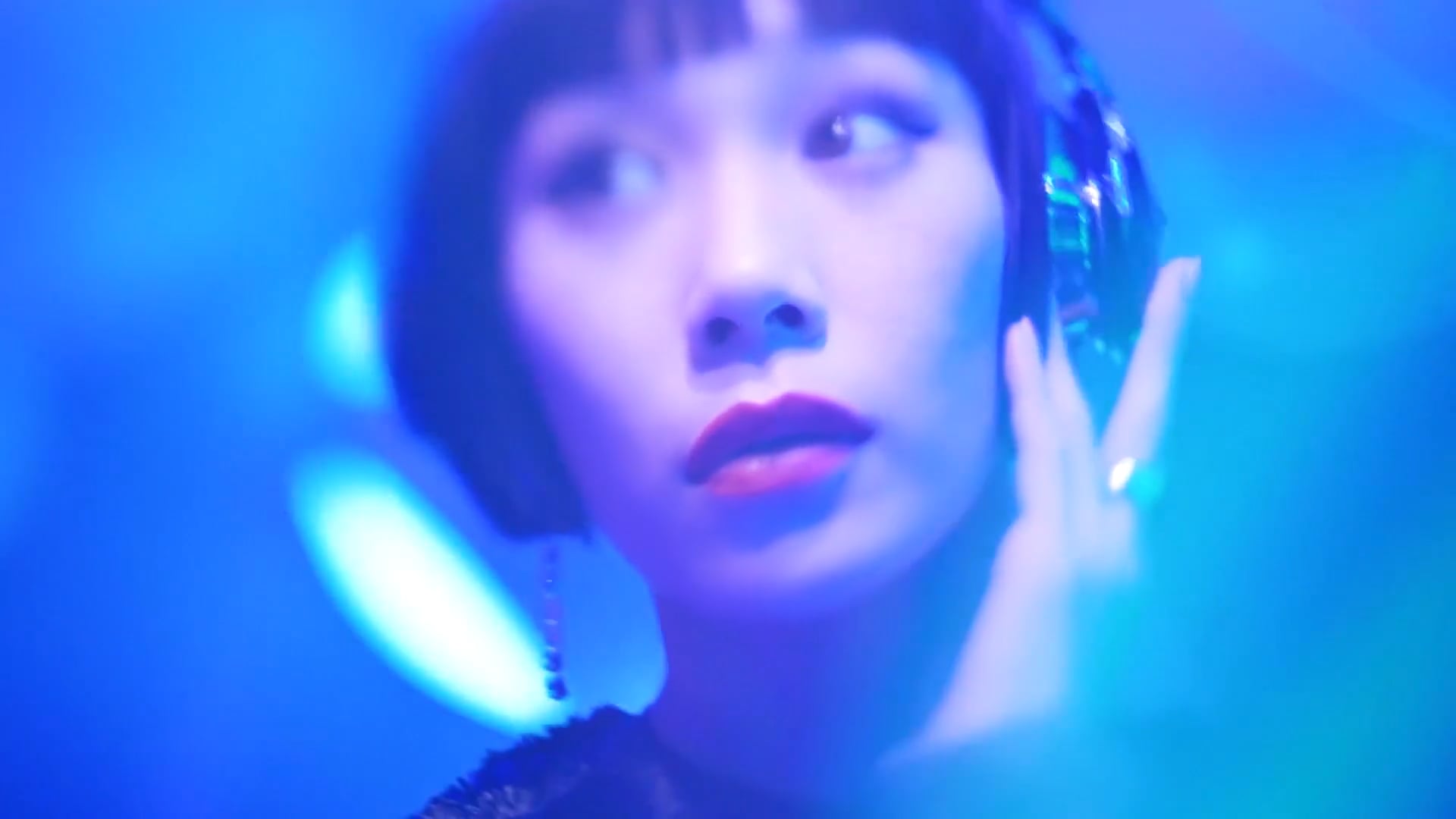 Wonderland ft. Mademoiselle Yulia