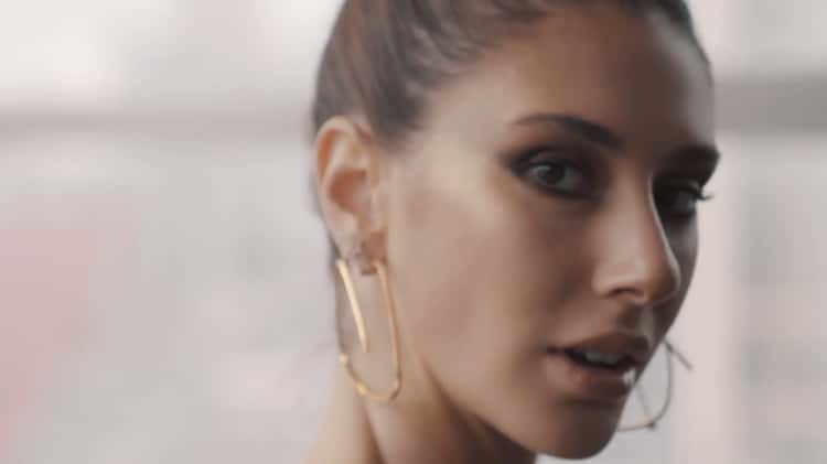 750px x 421px - Mert Akay | Vogue x Sephora '' Fenty Beauty Åžeyma SubaÅŸÄ± '' on Vimeo