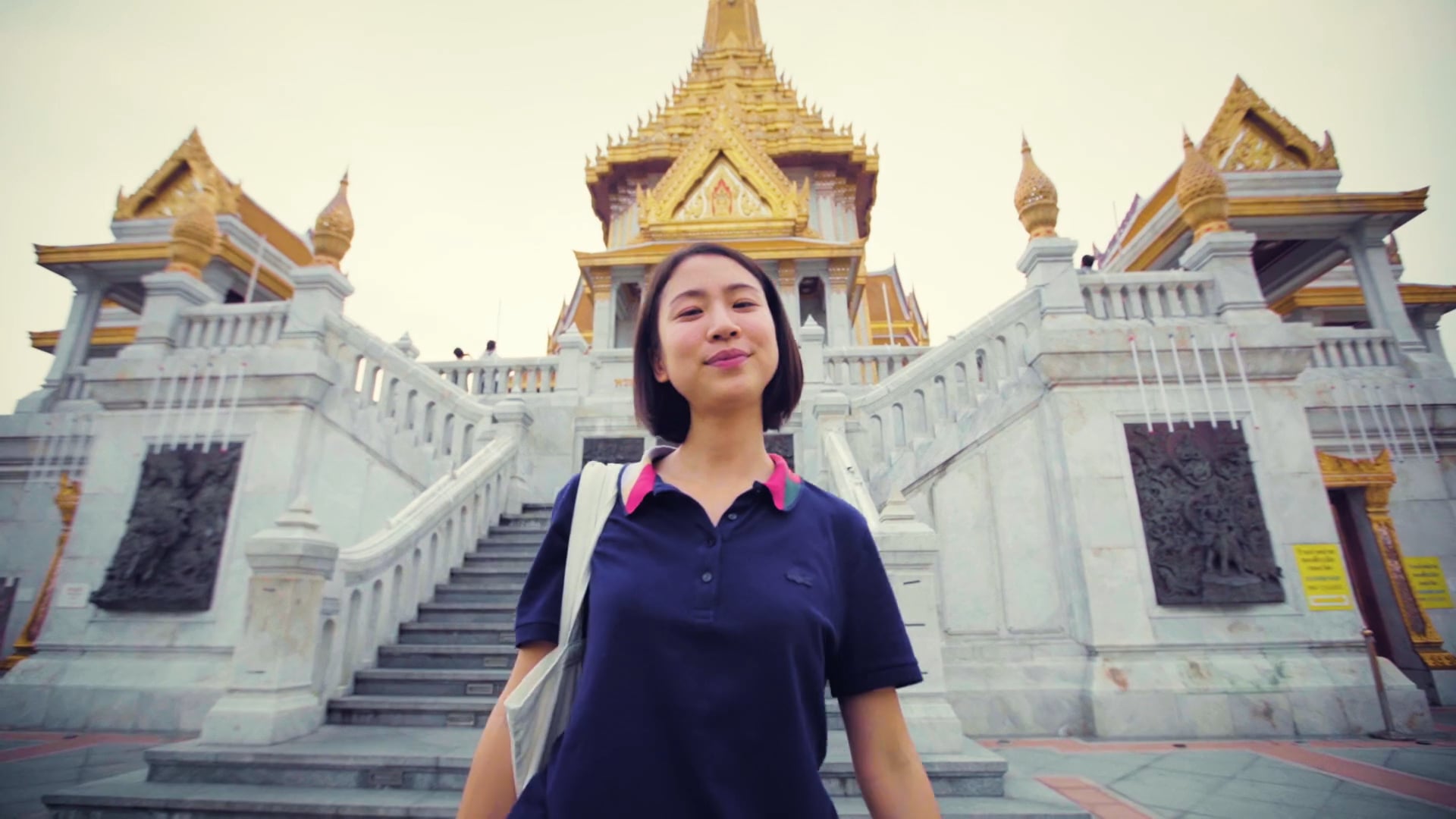 Discover Local Bangkok Wat Tri Mit ft. Mint