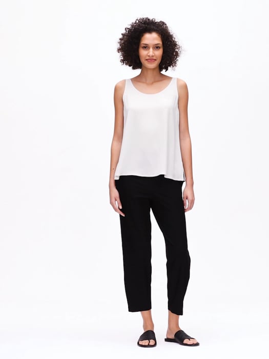 System Lightweight Washable Stretch Crepe Tapered Pant | EILEEN FISHER