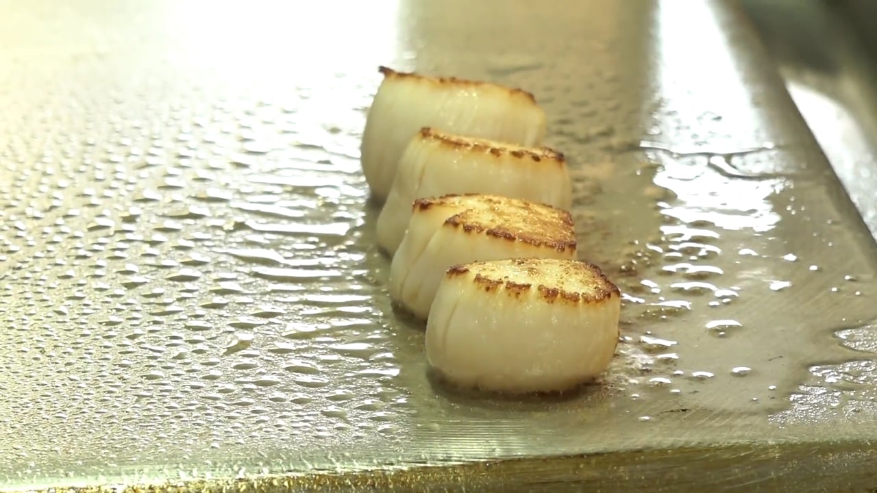 Hand-dived scallop with satay sauce