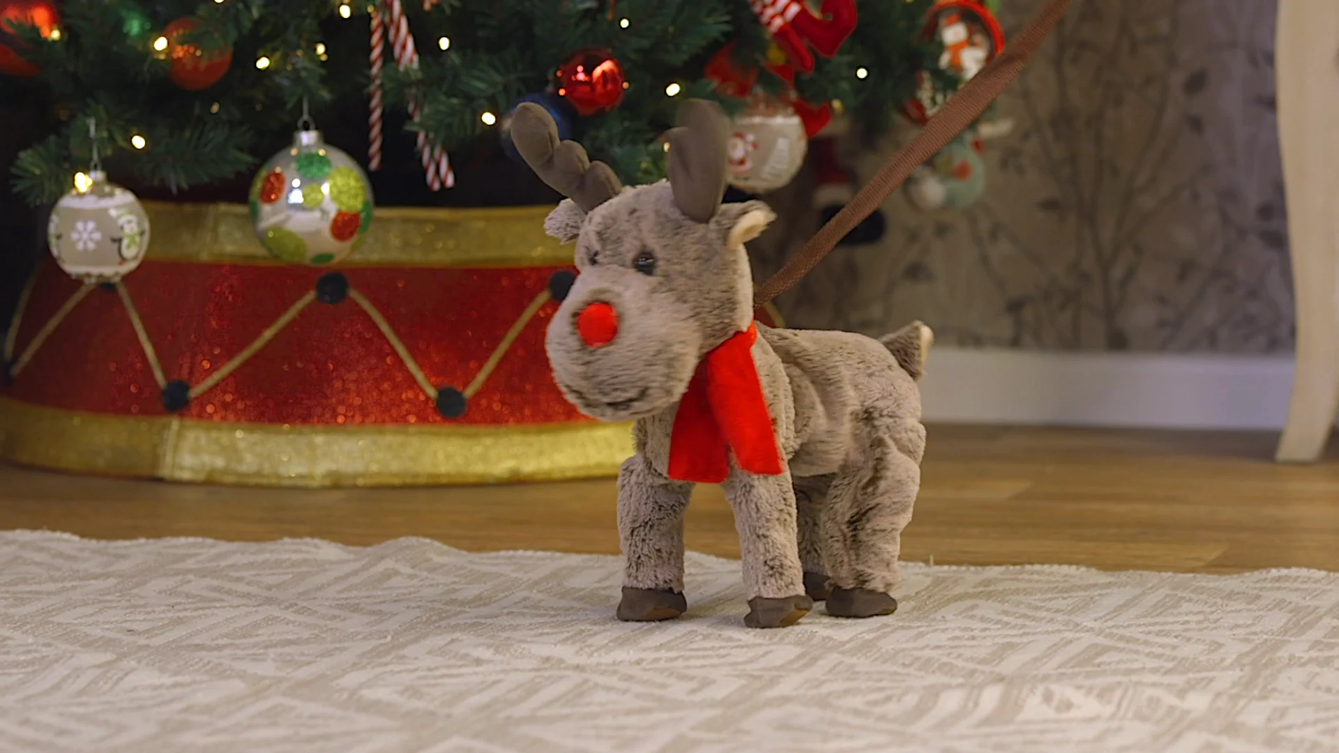 Singing reindeer toy on sale