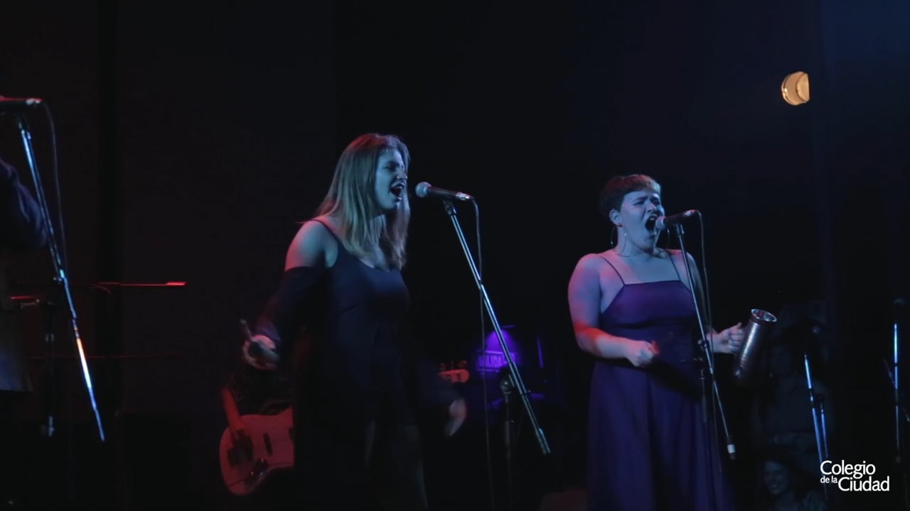 Luna Llena (Nelson Araya) en el Acto de Fin de Curso 2019 del Colegio de la Ciudad / ND Teatro
