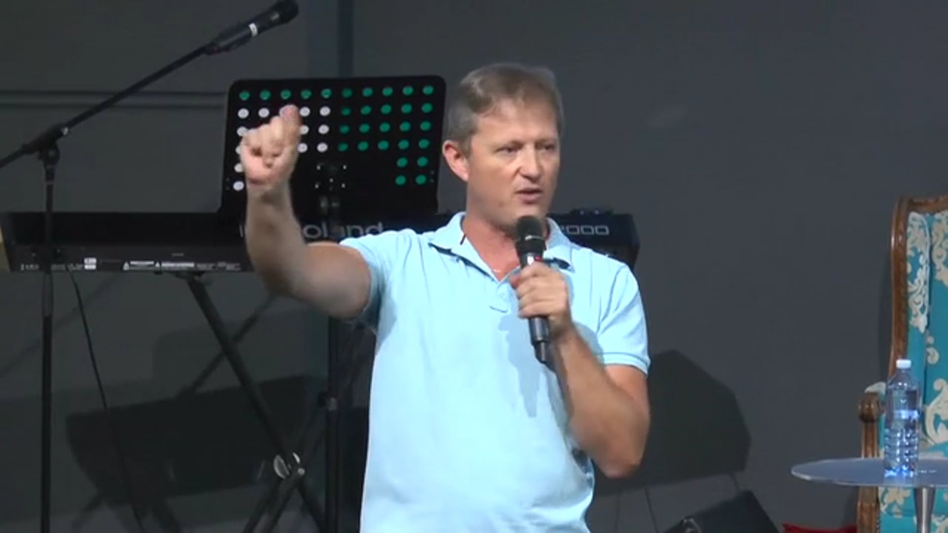 Inside Outside - 2 February 2020 - AM - Todd