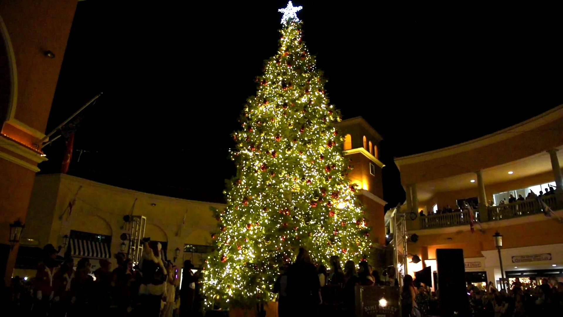 Christmas Tree Lighting, Simi Valley Town Center on Vimeo