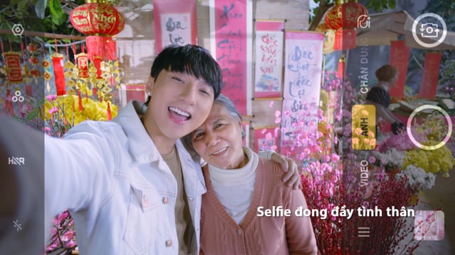 Oppo Tết