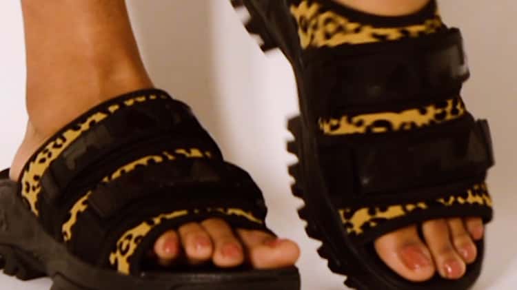 FILA WOMENS OUTDOOR SLIDE IN ANIMAL PRINT on Vimeo