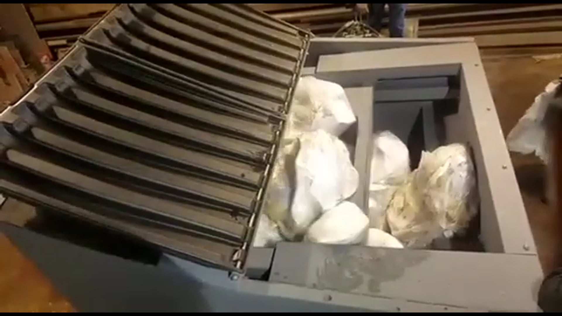 The miniQube Compactor (No sound)