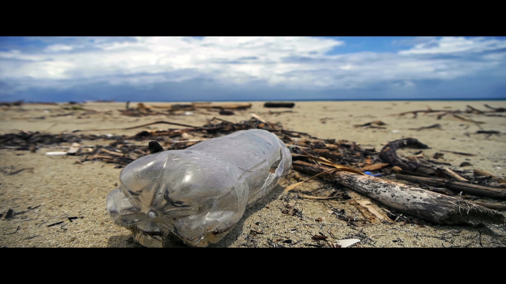 NatGeo - Plastics - 2 min