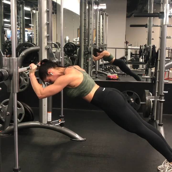 Incline Triceps Extension on Smith Machine on Vimeo