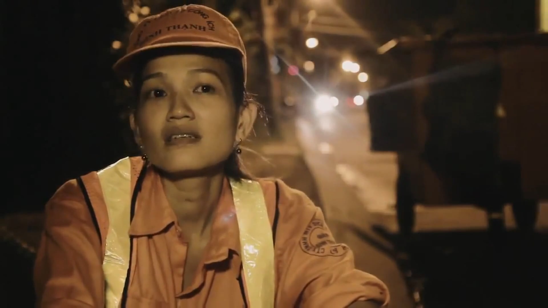 AIA - Cuộc sống luôn tiếp diễn - Chị Phiến (2014)