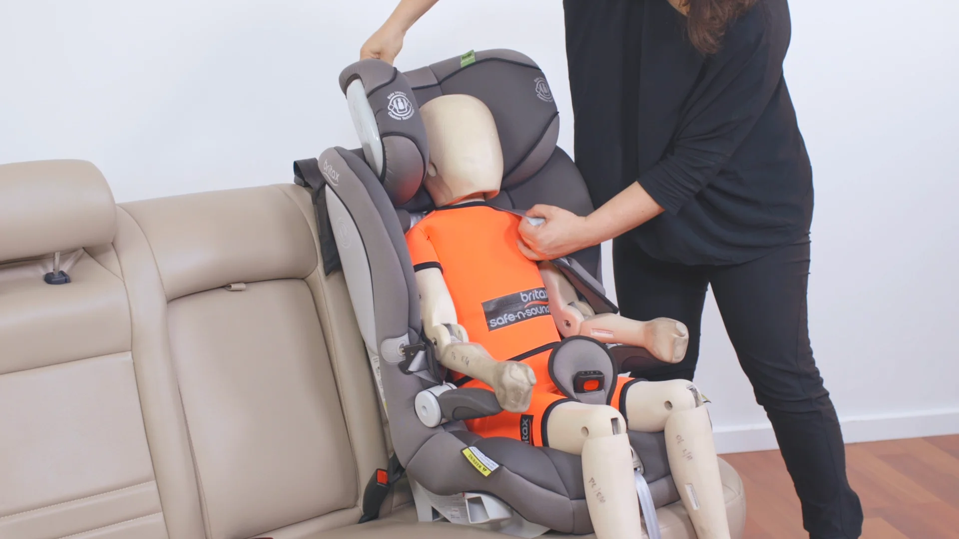 Britax romer shop installation video