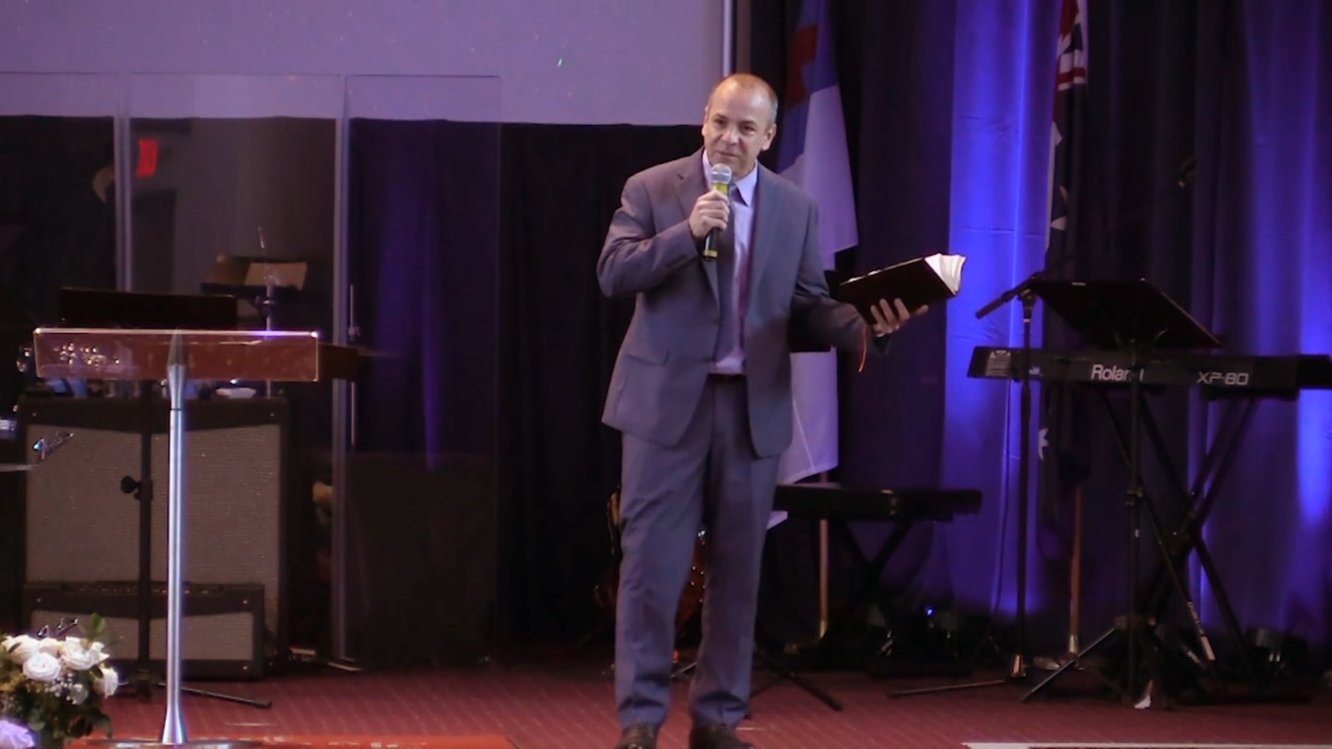 PRESB. VANDERLEI DE SOUSA - ESTAMOS NO MUNDO MAS NÃO SOMOS DO MUNDO