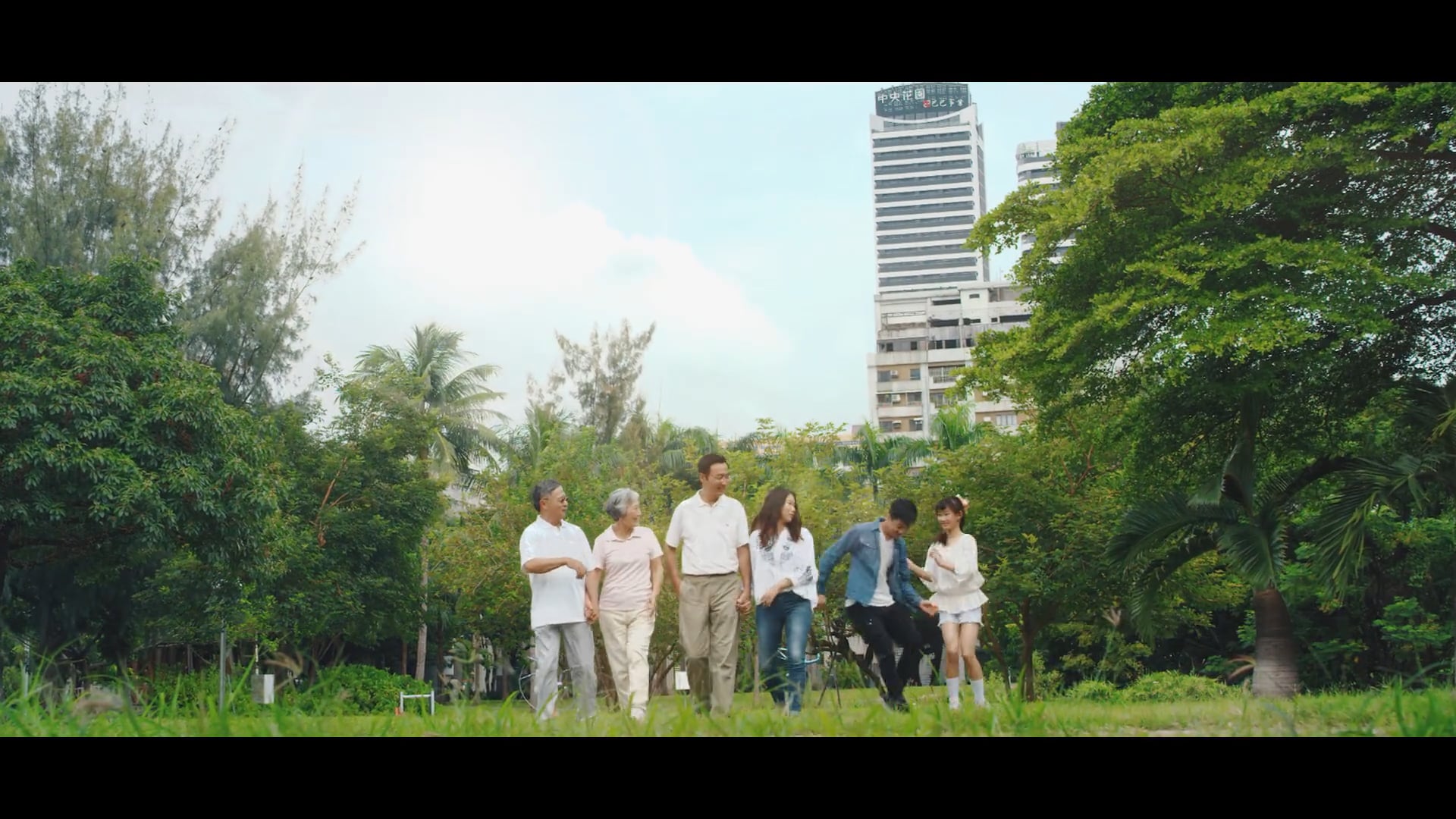 【巴巴事業‧中央花園】孝親家宴篇