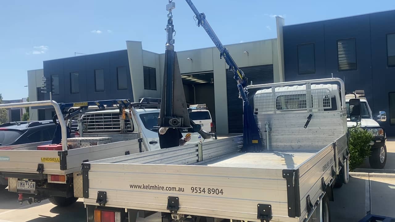 Lindsell Hoist JRT 1 Tonne Operation on Vimeo