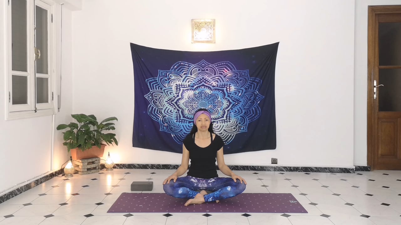 26- Cours de yoga : Ouverture du coeur avec Aline Rakotoson-Babelon (63 minutes)	