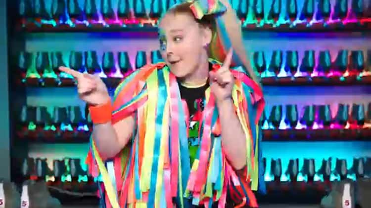 JoJo Siwa - HIGH TOP SHOES (Official Video) 