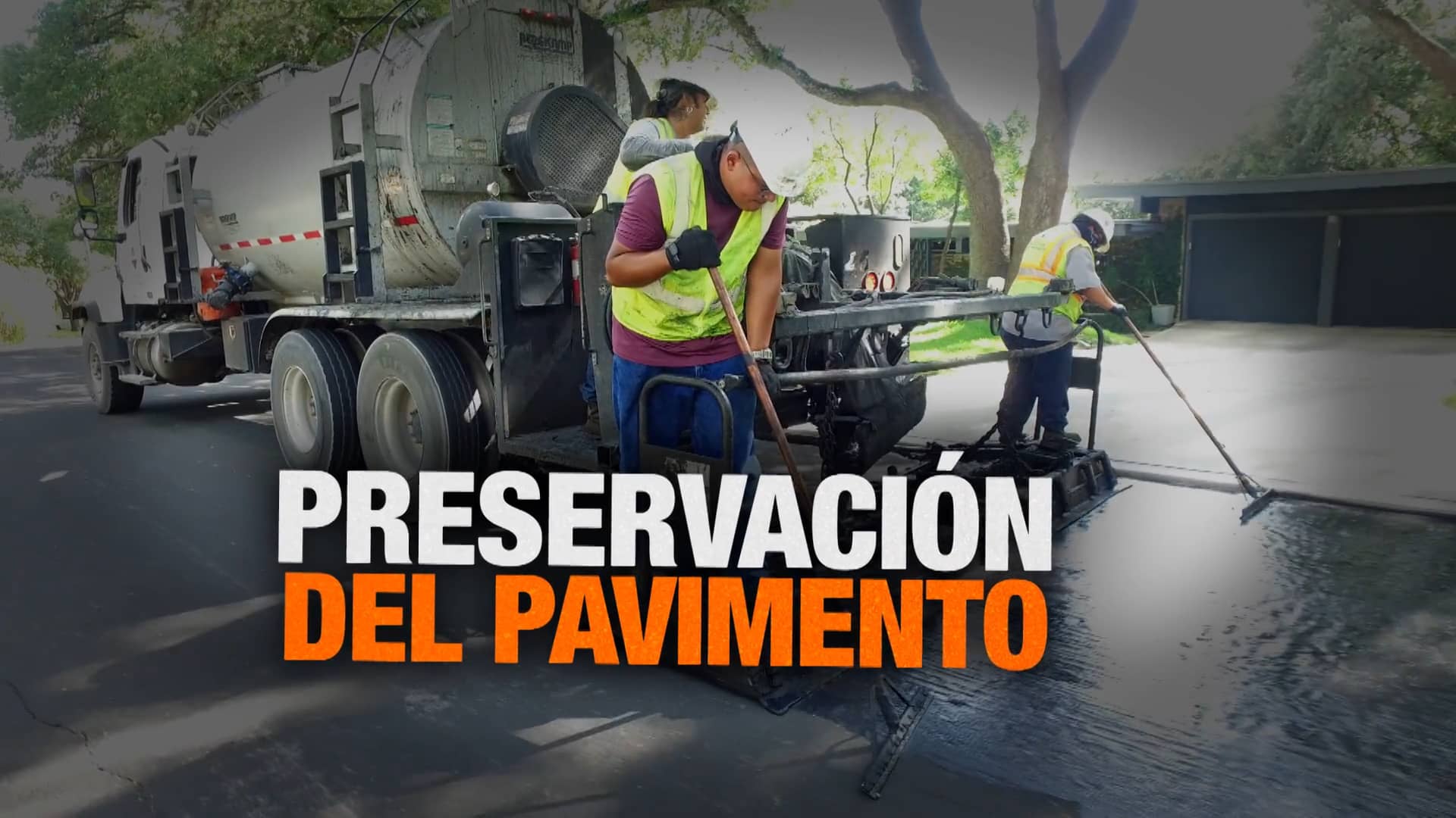 Street Repairs Pavement Preservation (Spanish) on Vimeo