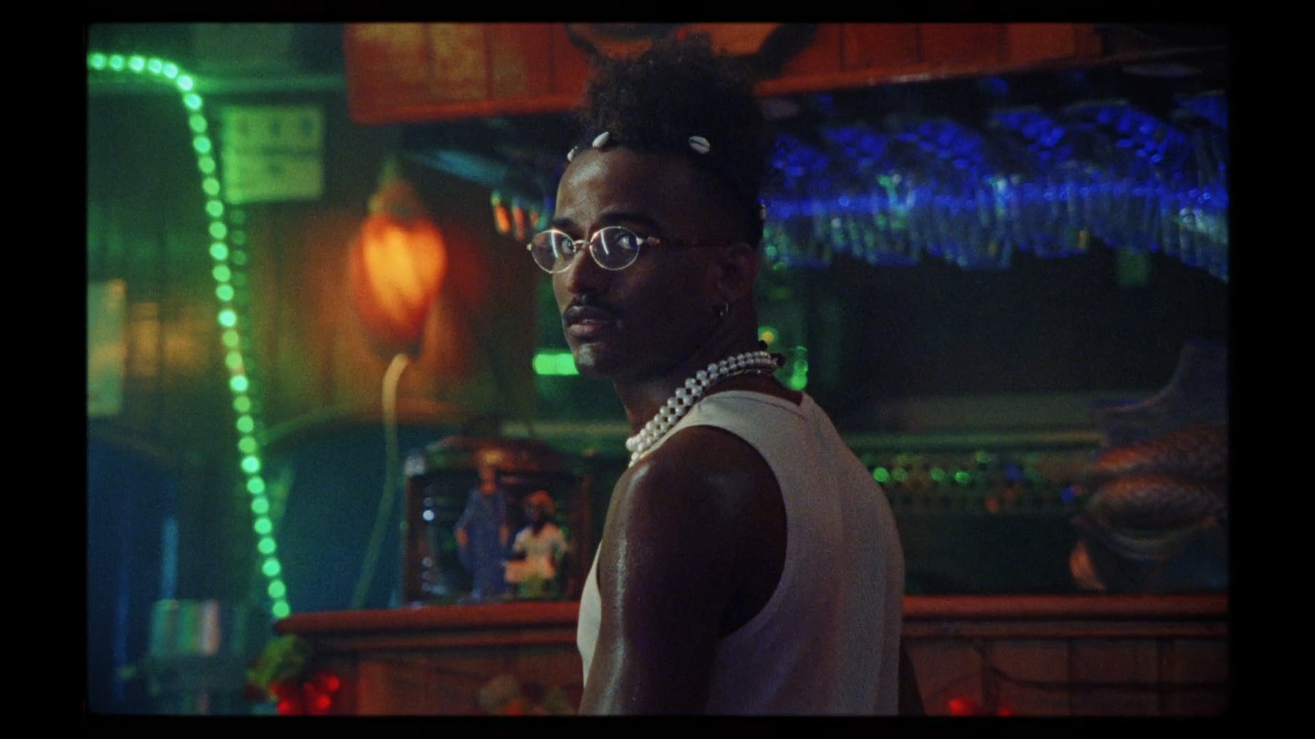 Tove Lo - "Are U gonna tell her?"