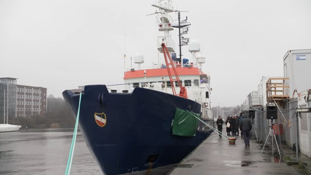 Rettungsschiff Sea Watch 4 getauft