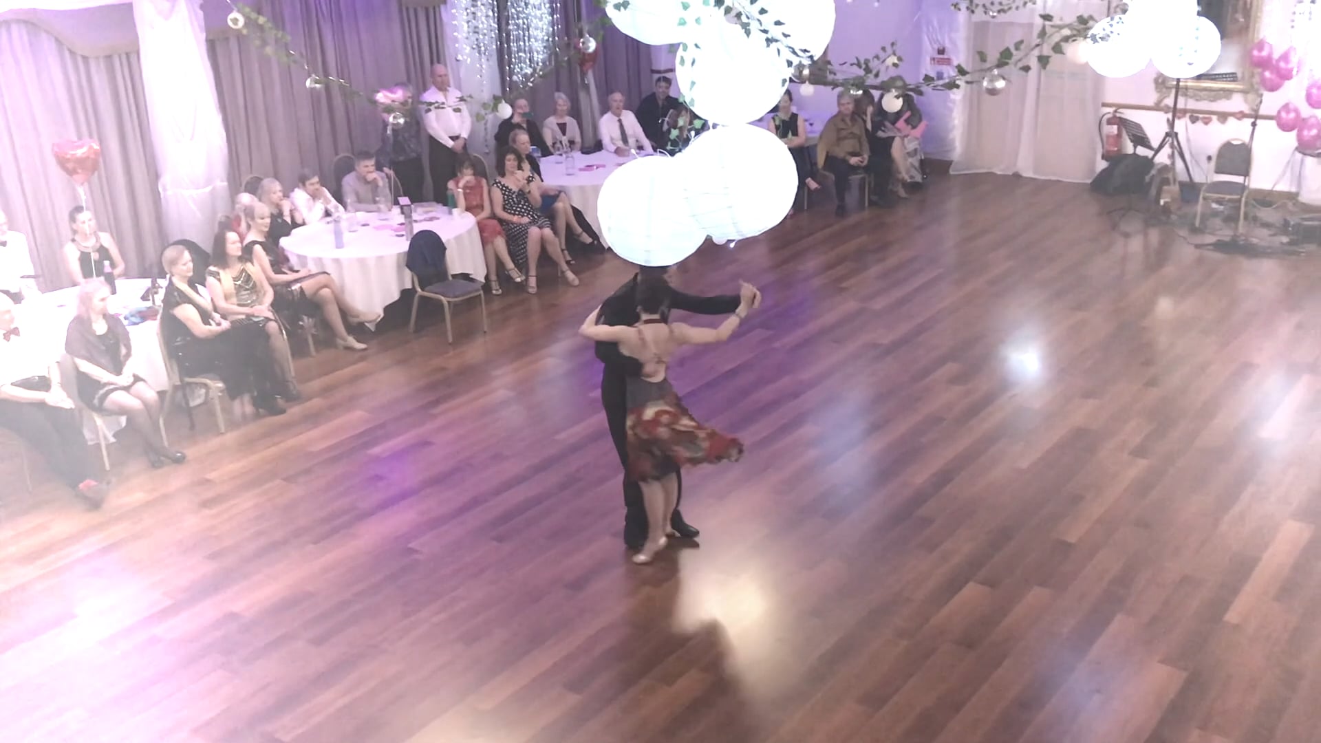 Jenny & Ricardo Oria, El Abrazo-Skipton-