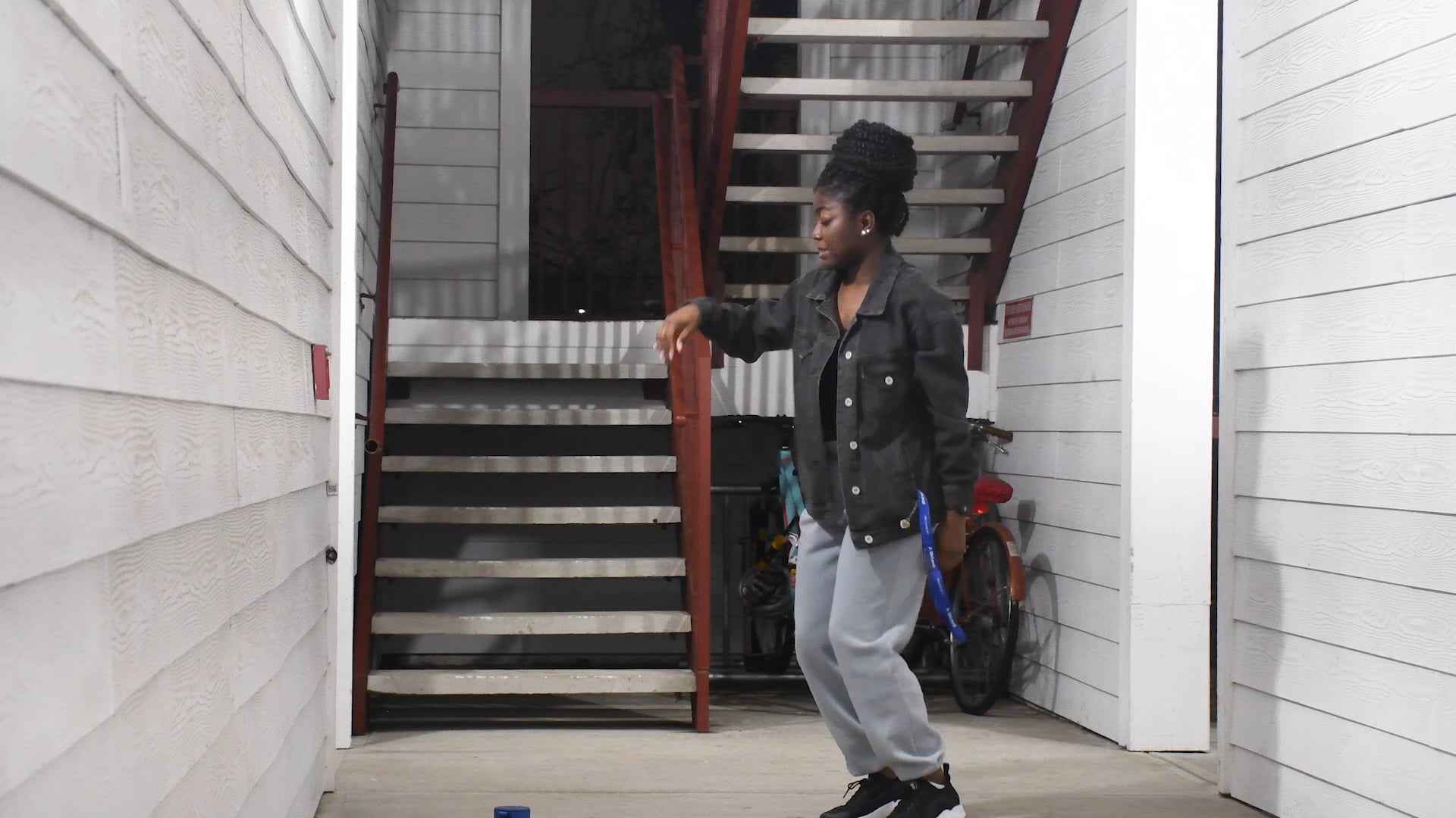 DSLR Practice with Michelle Appiah on Vimeo